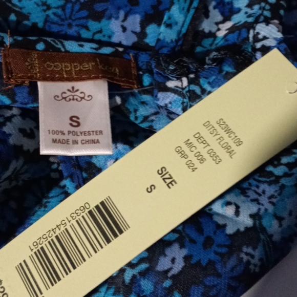 Copper Sky Sheer Floral Print Sleeveless Top - Picture 7 of 8